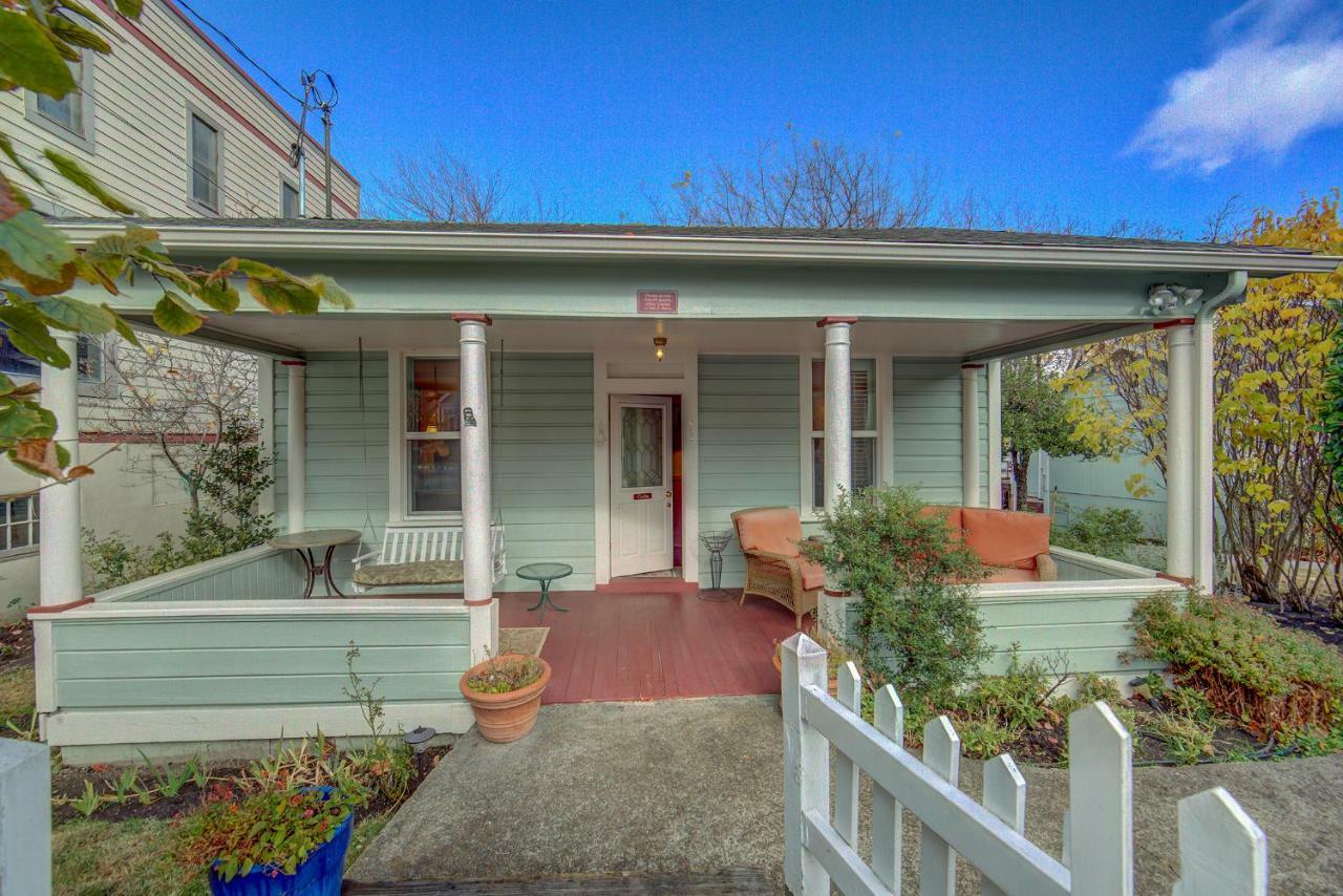 Carlisle Garden Suites Ashland Extérieur photo