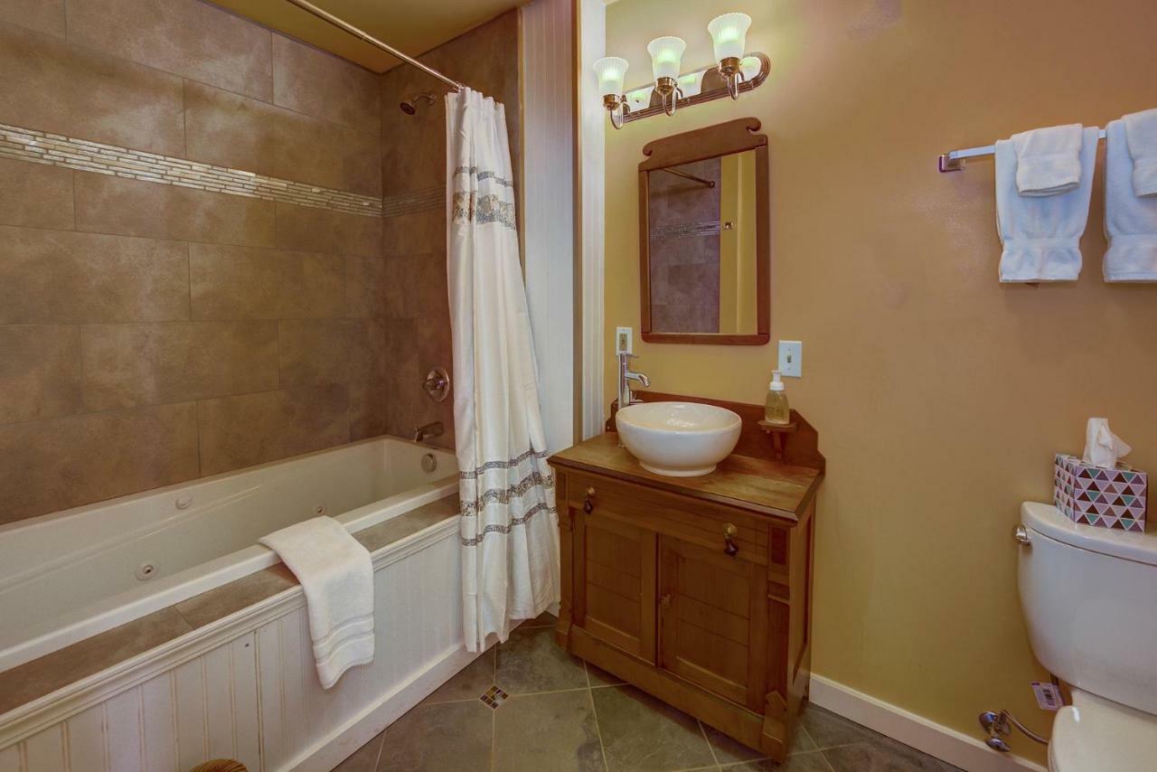 Carlisle Garden Suites Ashland Extérieur photo